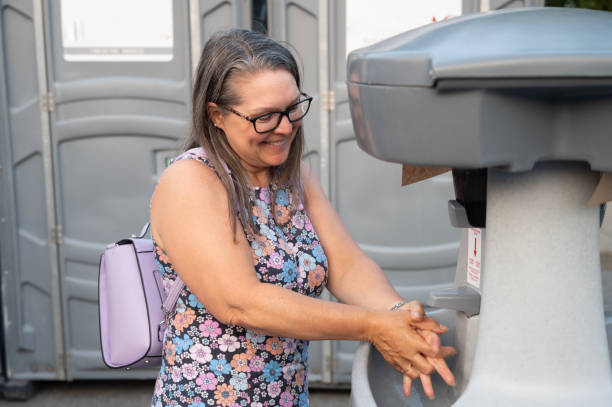 Portable bathroom rental in Plattsburg, MO
